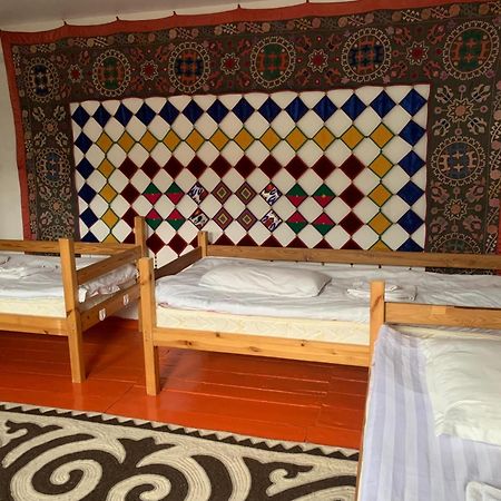 Naryn Guest House ภายนอก รูปภาพ