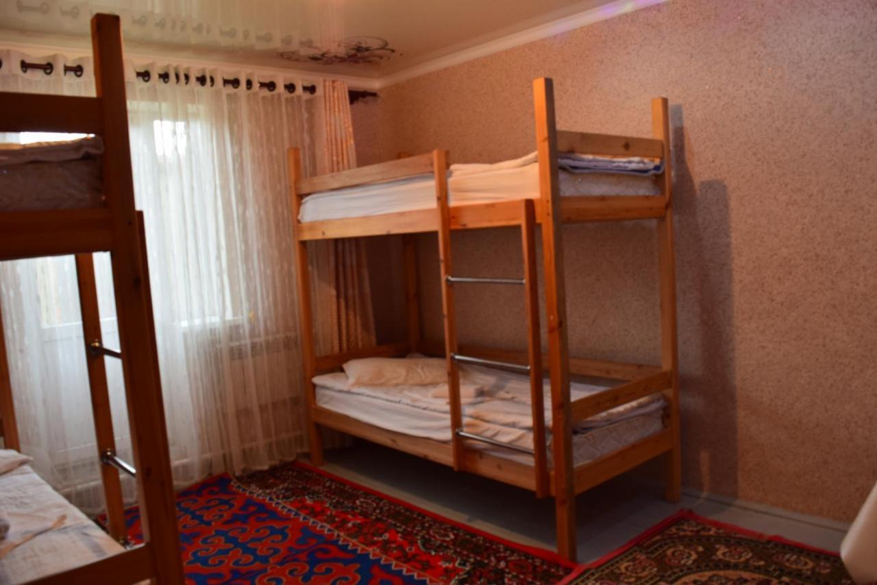 Naryn Guest House ภายนอก รูปภาพ