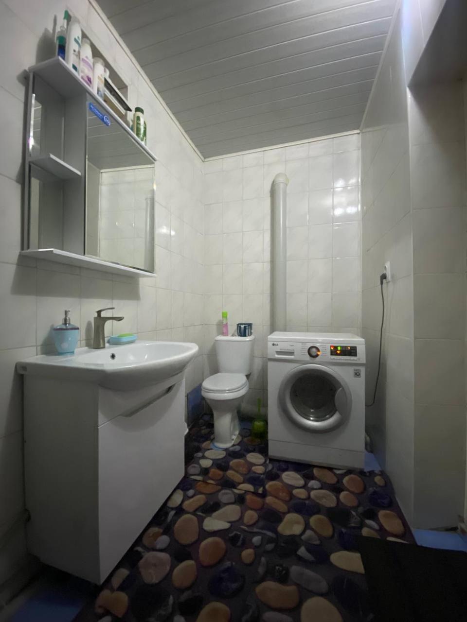 Naryn Guest House ภายนอก รูปภาพ