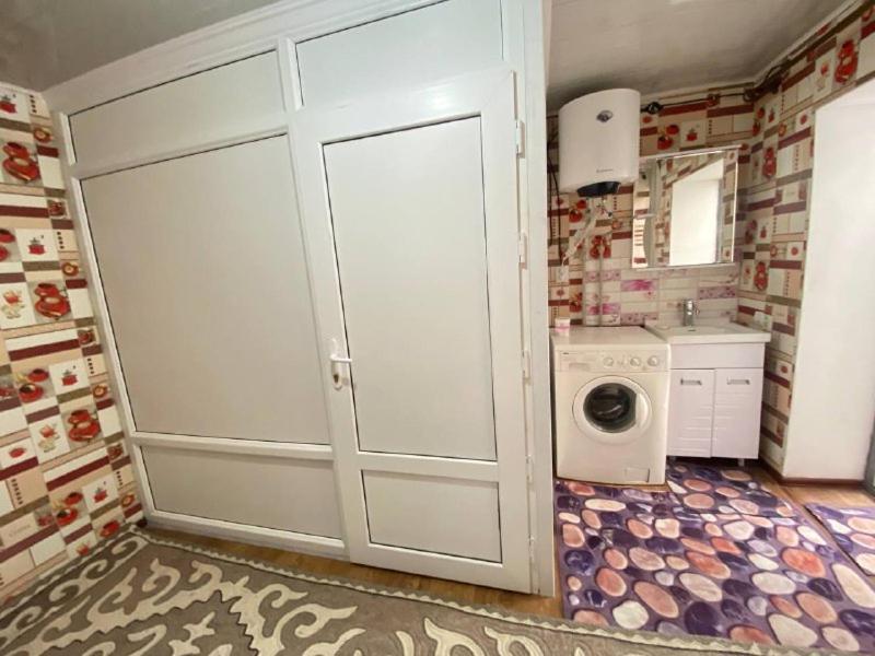 Naryn Guest House ภายนอก รูปภาพ